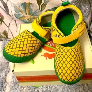 Livie and Luca Medley Pineapple size 12